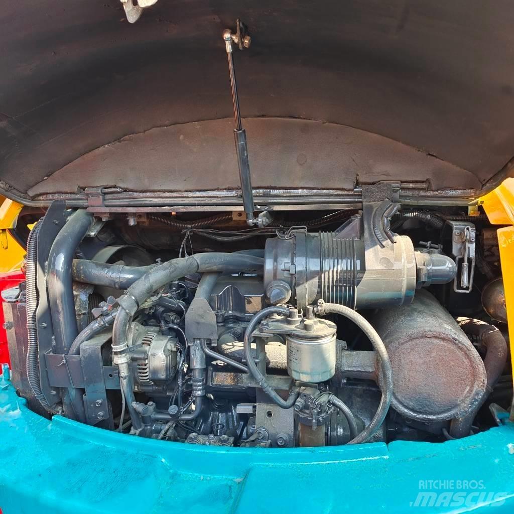 Kubota U-35 Mini kotrók < 7t