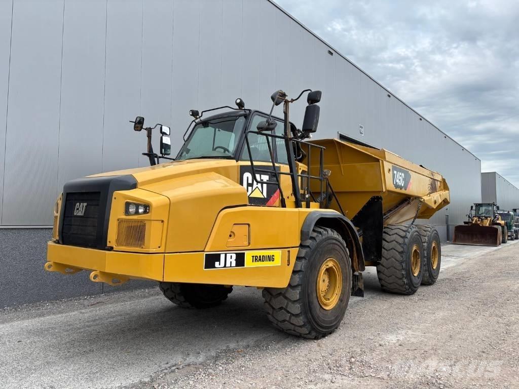 CAT 745 C Csuklósdömperek