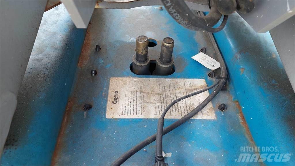 Genie GS1932 Ollós emelők