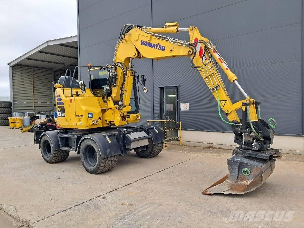 Komatsu PW138MR-11E0 Gumikerekes kotrók