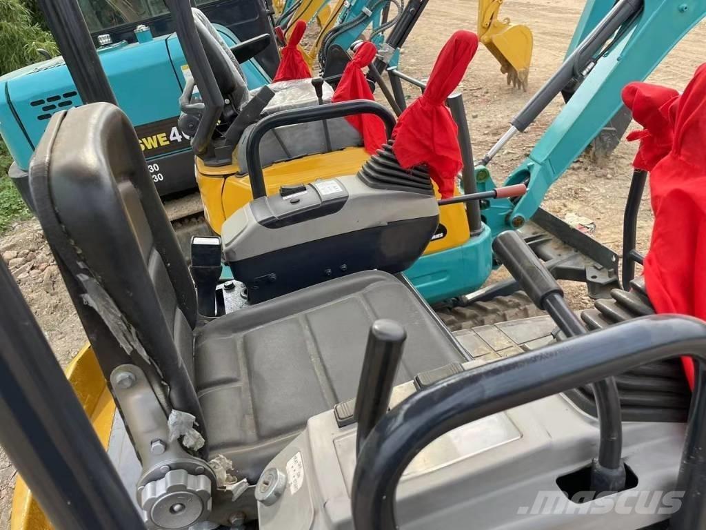 Komatsu PC18 Lánctalpas kotrók