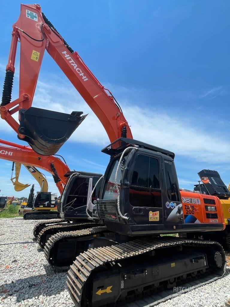 Hitachi ZX 200 Lánctalpas kotrók