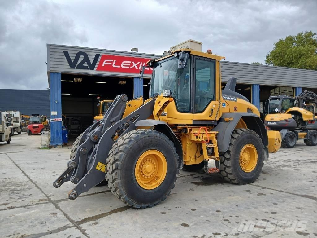 Volvo L 90 H Gumikerekes homlokrakodók