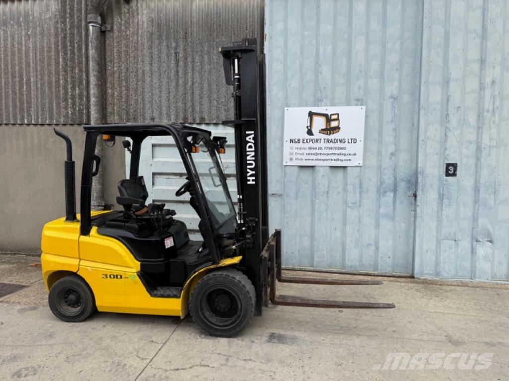 Hyundai 30 D Dízel targoncák