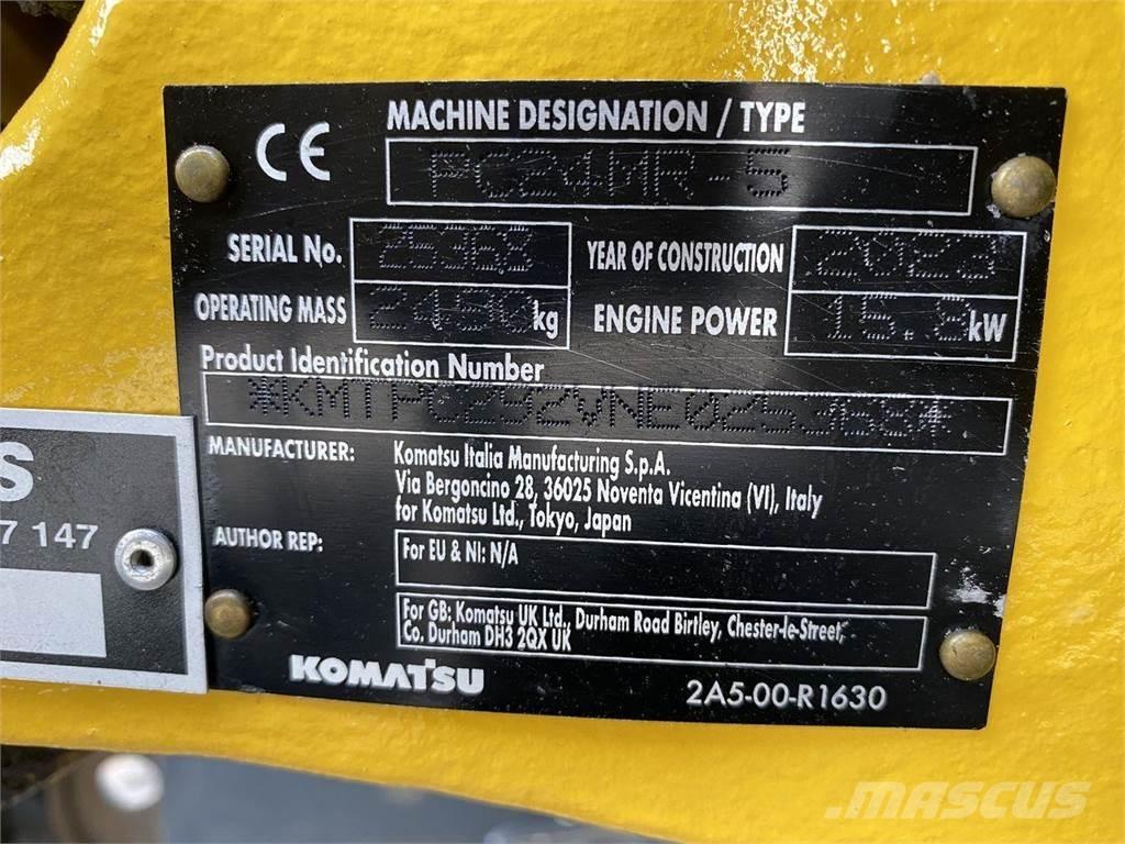 Komatsu PC24MR-5 Gumikerekes kotrók