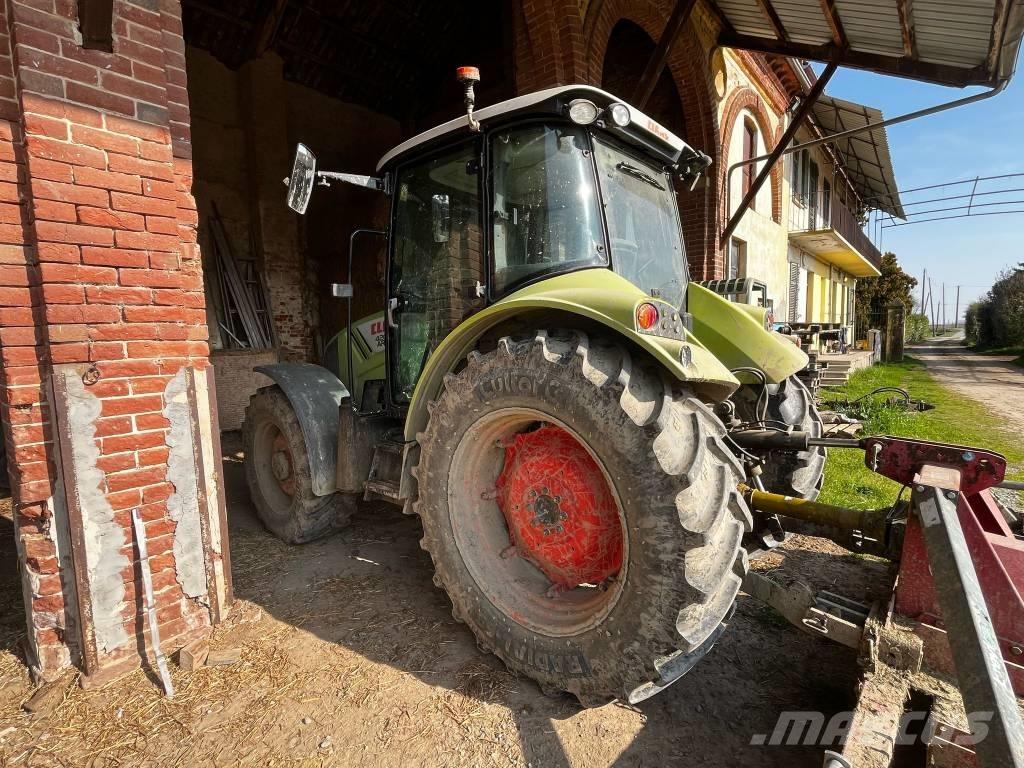 CLAAS Arion 420 Traktorok