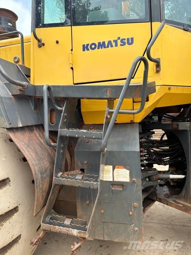 Komatsu WA 470-6 Gumikerekes homlokrakodók