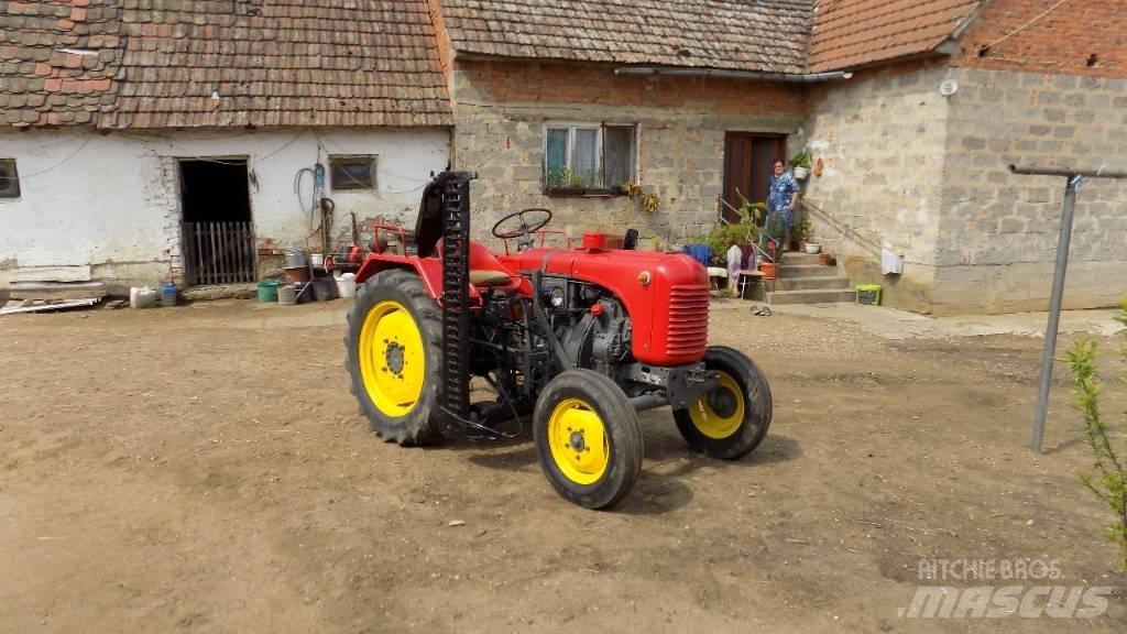Steyr T 84 Traktorok