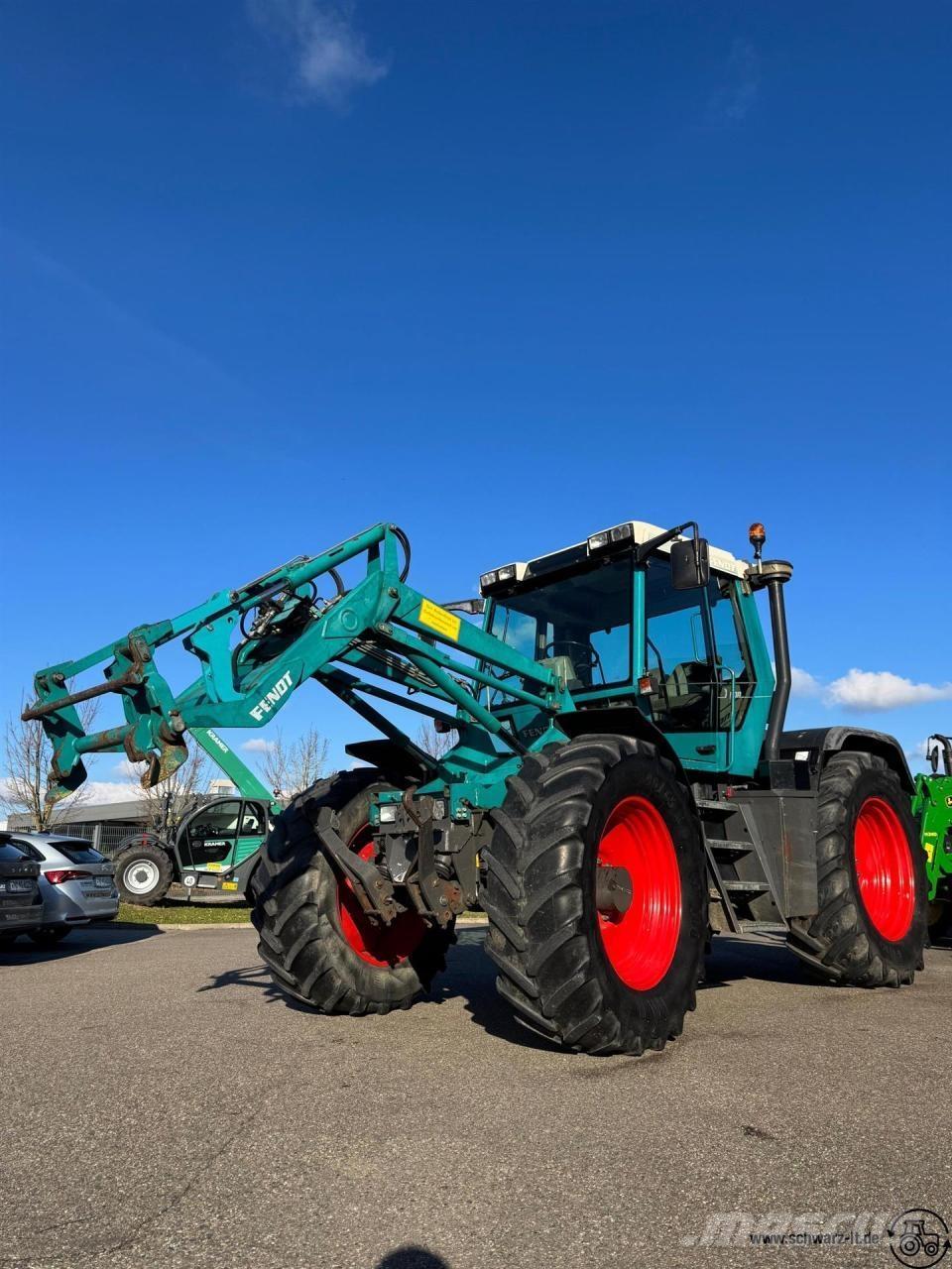 Fendt Xylon 520 Traktorok