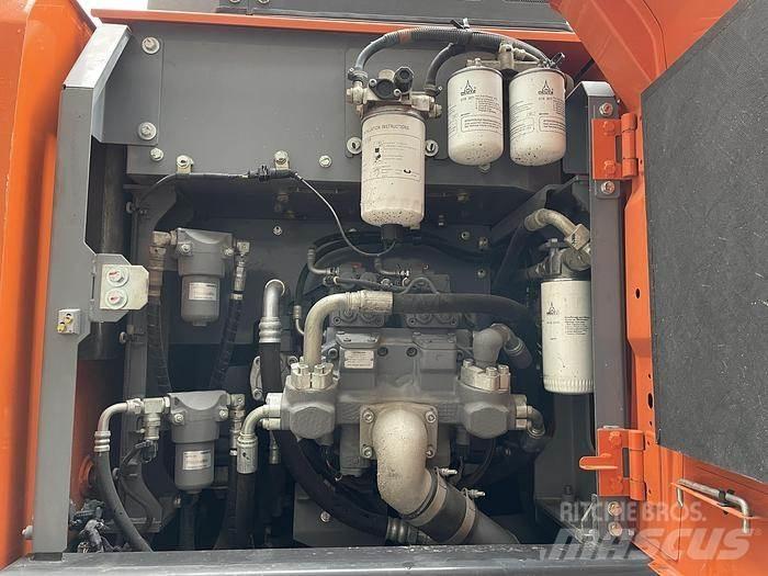 Hitachi ZX140W-6 Gumikerekes kotrók