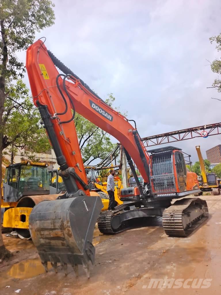 Doosan DX 300LC-9C Lánctalpas kotrók
