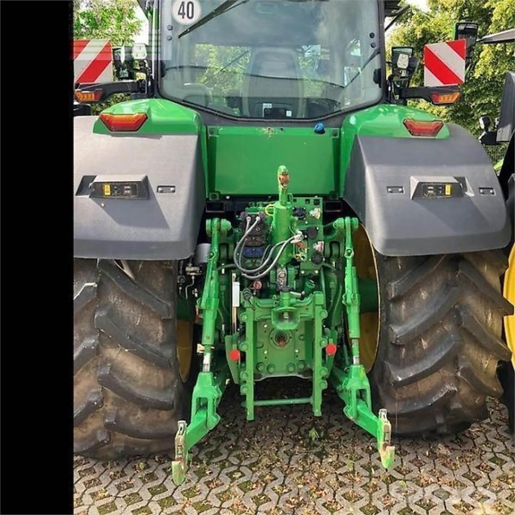 John Deere 7r 330 Traktorok
