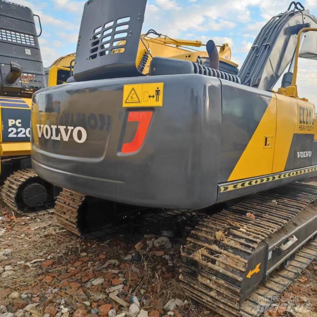 Volvo EC 240 Lánctalpas kotrók