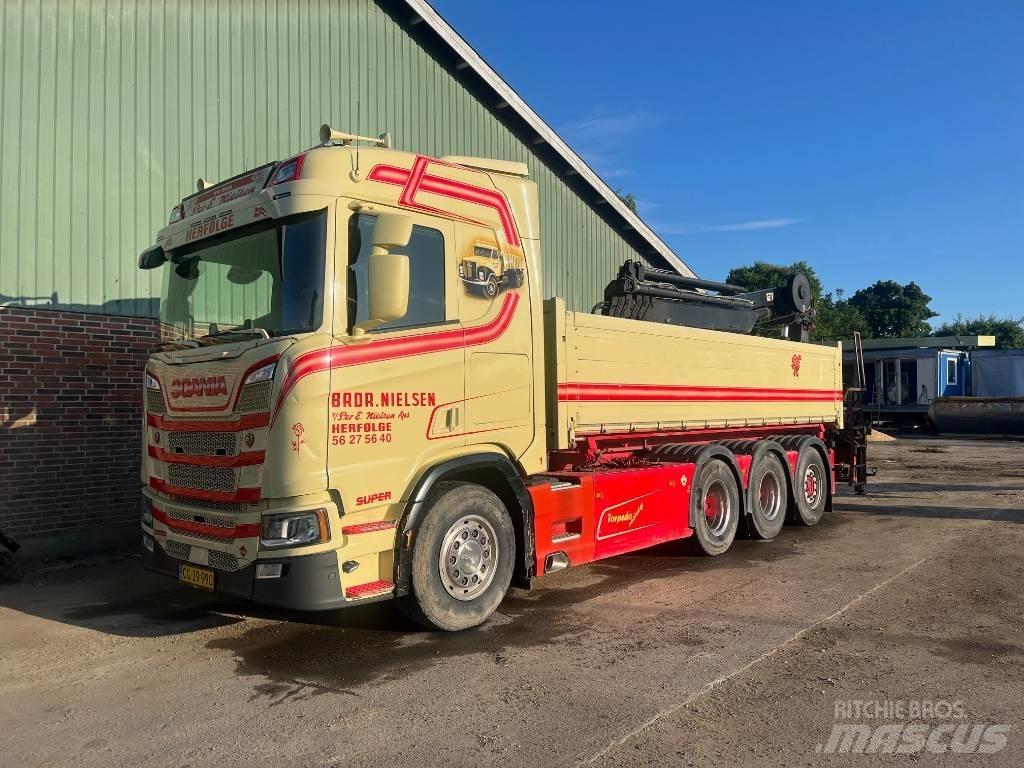 Scania R 520 Tridem Darus teherautók