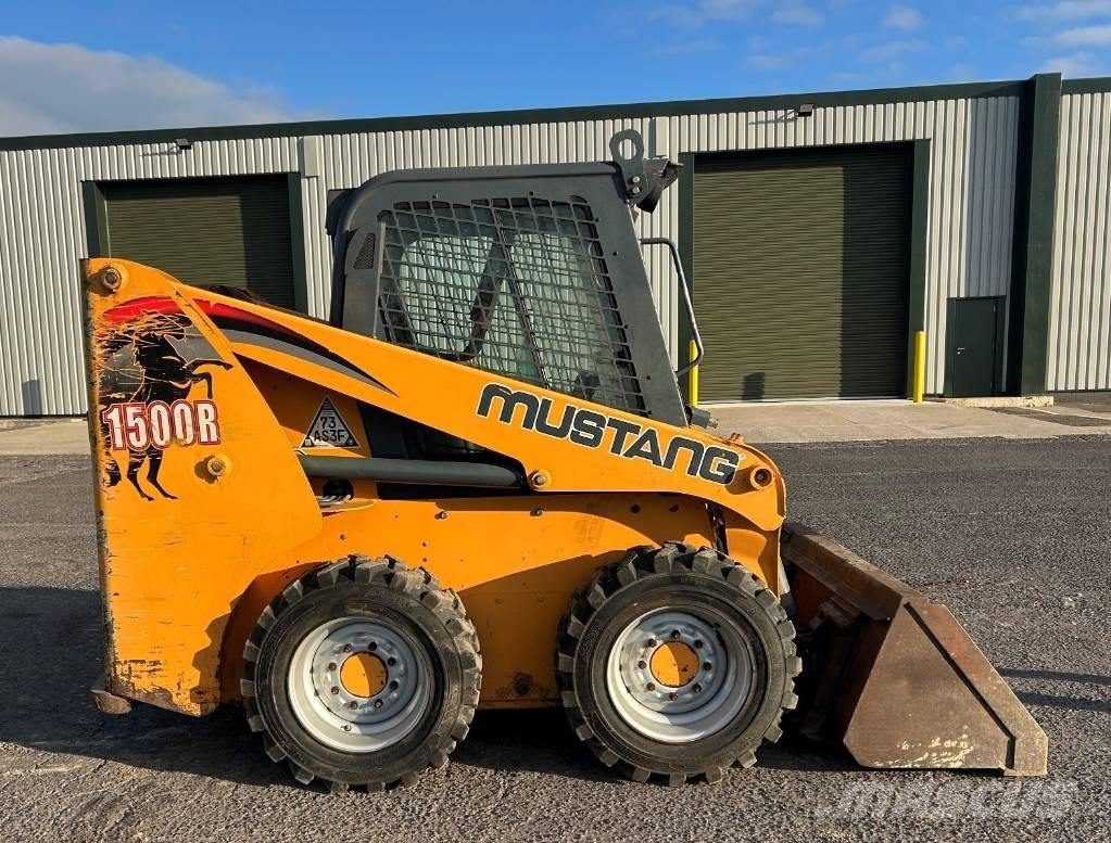 Mustang 1500 R Kompaktrakodók