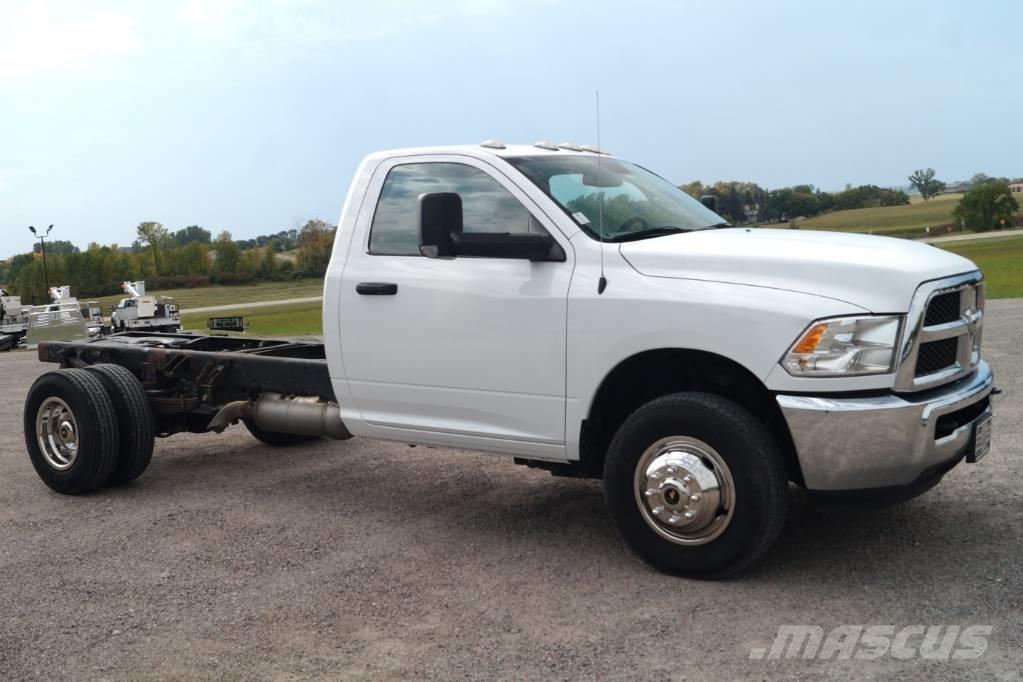 RAM 3500 TRADESMAN Fülkés alváz