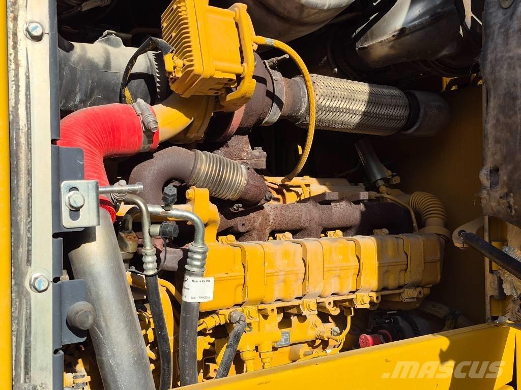 John Deere 544 K Gumikerekes homlokrakodók