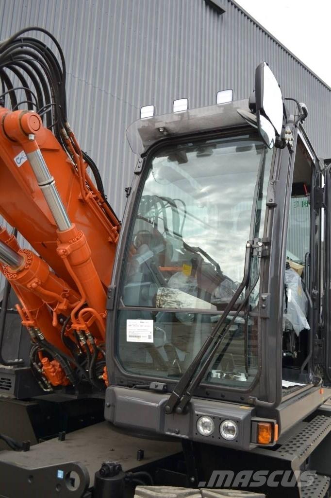 Hitachi ZX135W-7 Gumikerekes kotrók