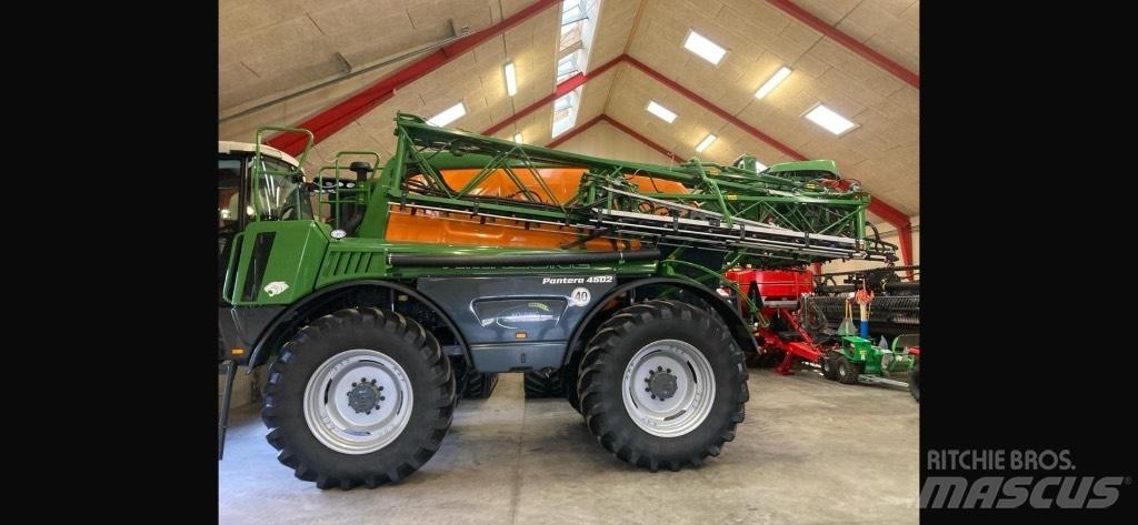 Amazone Pantera 4502 Önjáró trágyaszórók