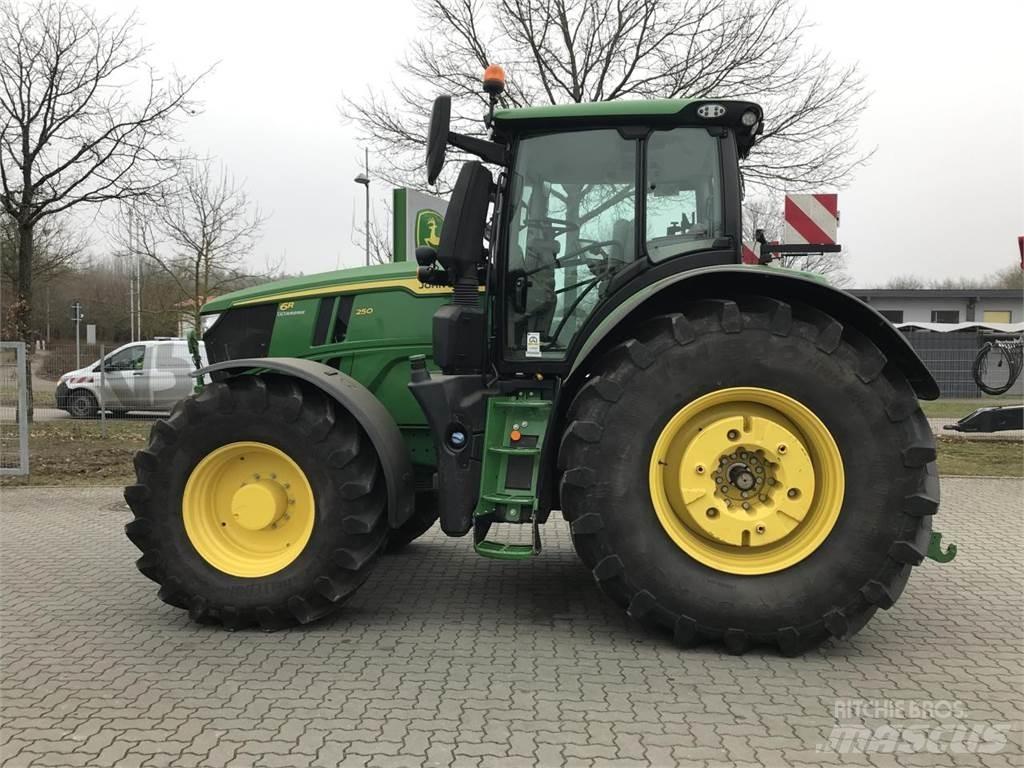 John Deere 6R 250 Traktorok