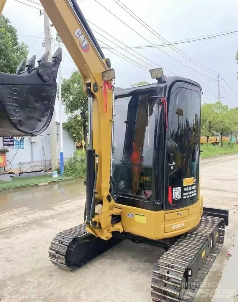 CAT 303.5 Mini kotrók < 7t