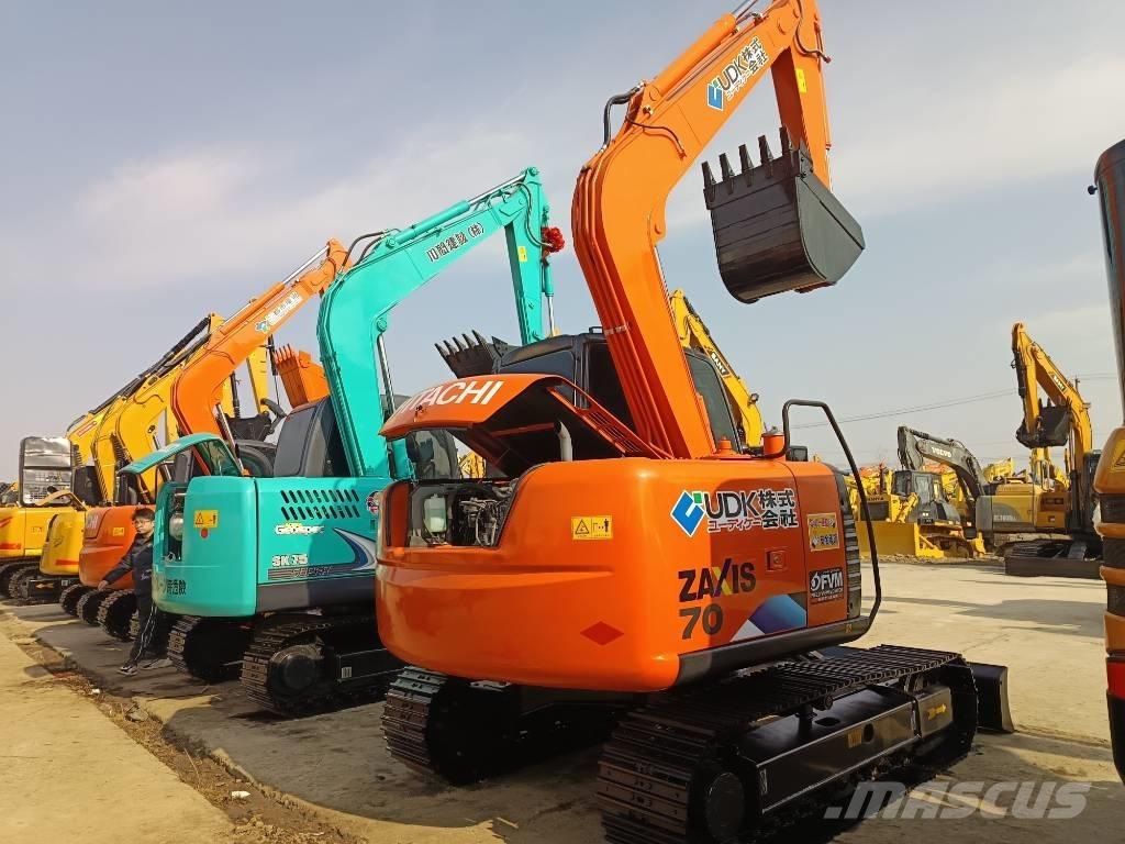 Hitachi ZX 70 Közepes (midi) kotrók 7 t - 12 t