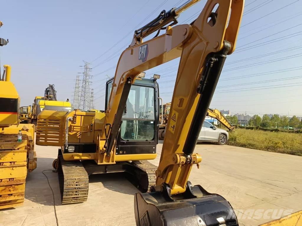 CAT 305.5 Mini kotrók < 7t