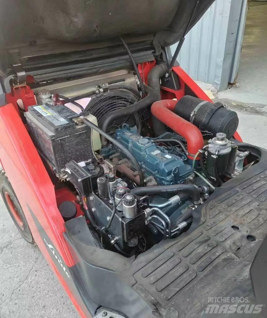 Linde H 30 D Dízel targoncák