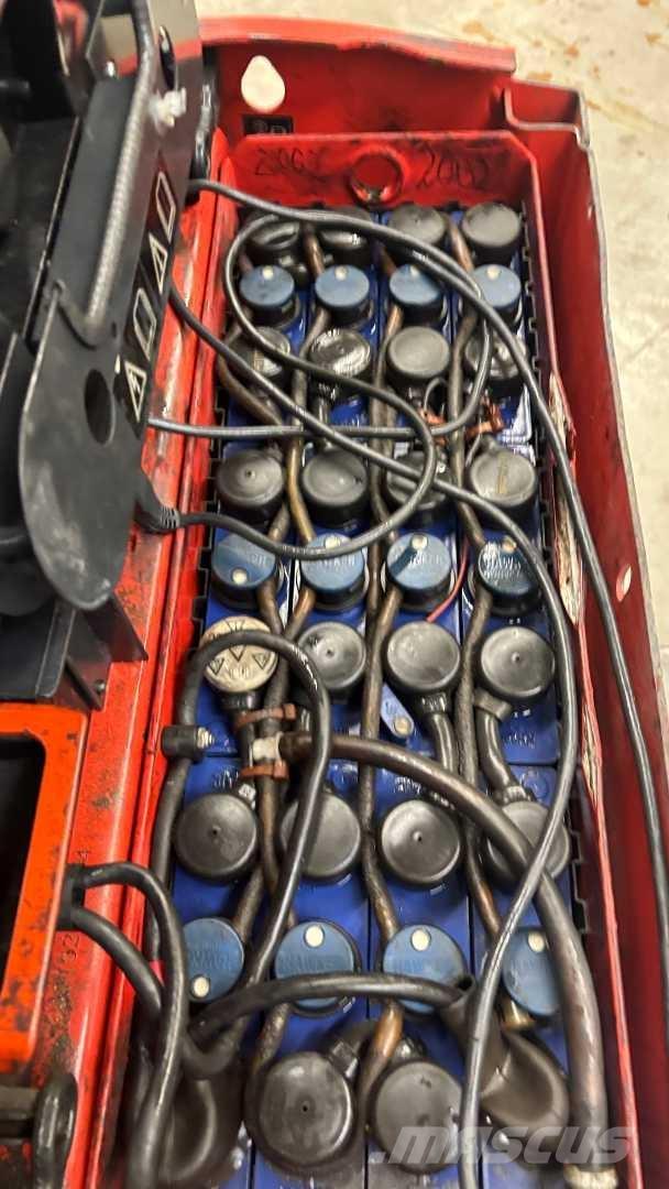 Linde T16 Gyalogkíséretű targonca