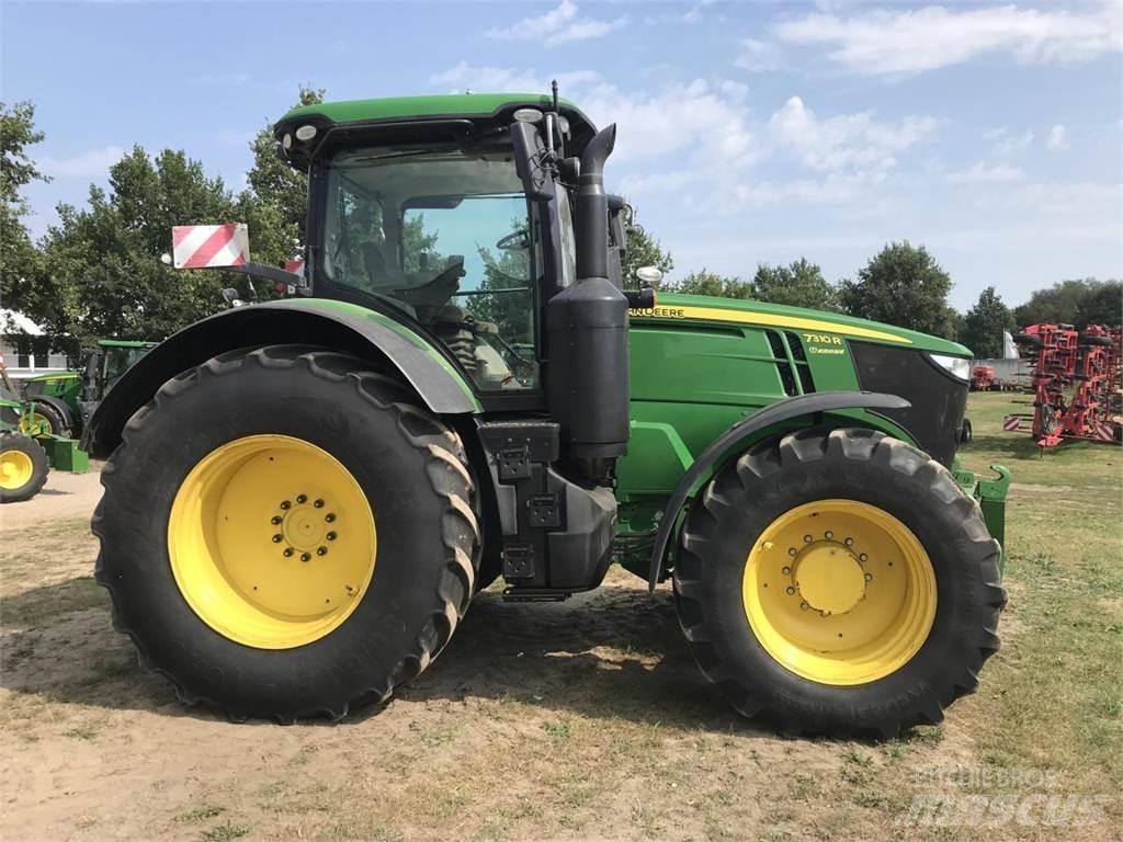 John Deere 7310R Traktorok