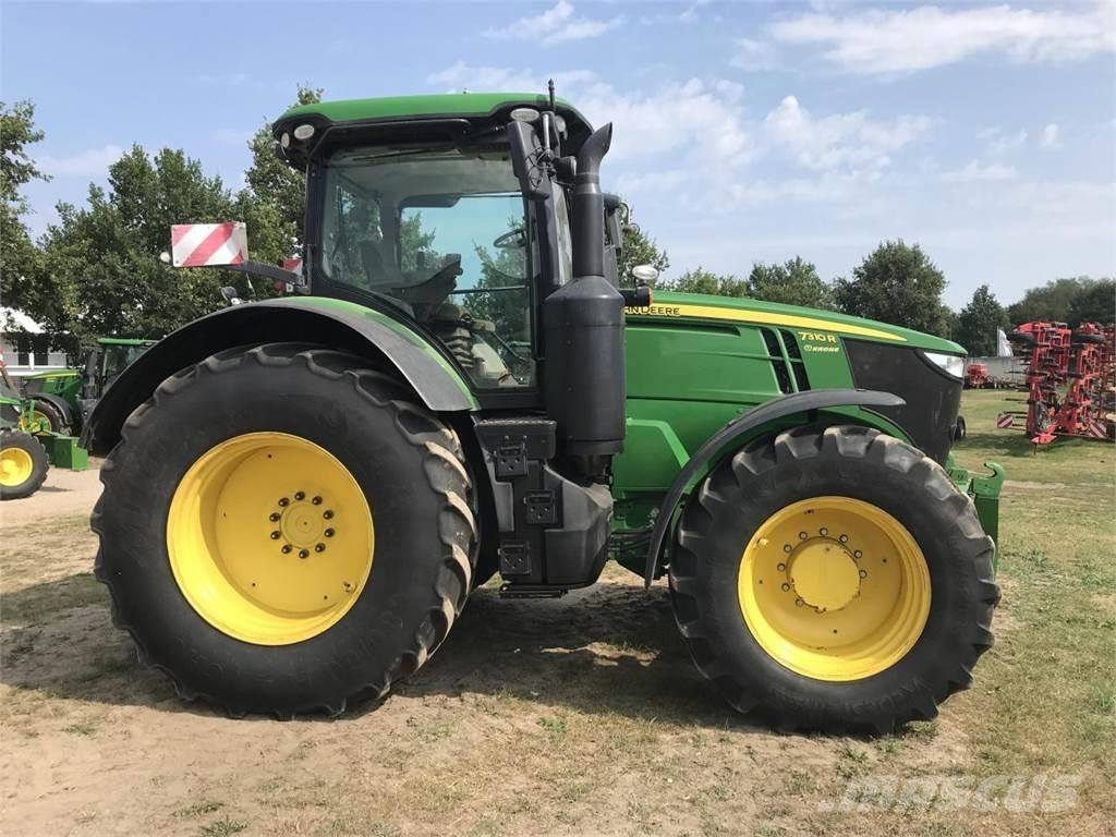 John Deere 7310R Traktorok