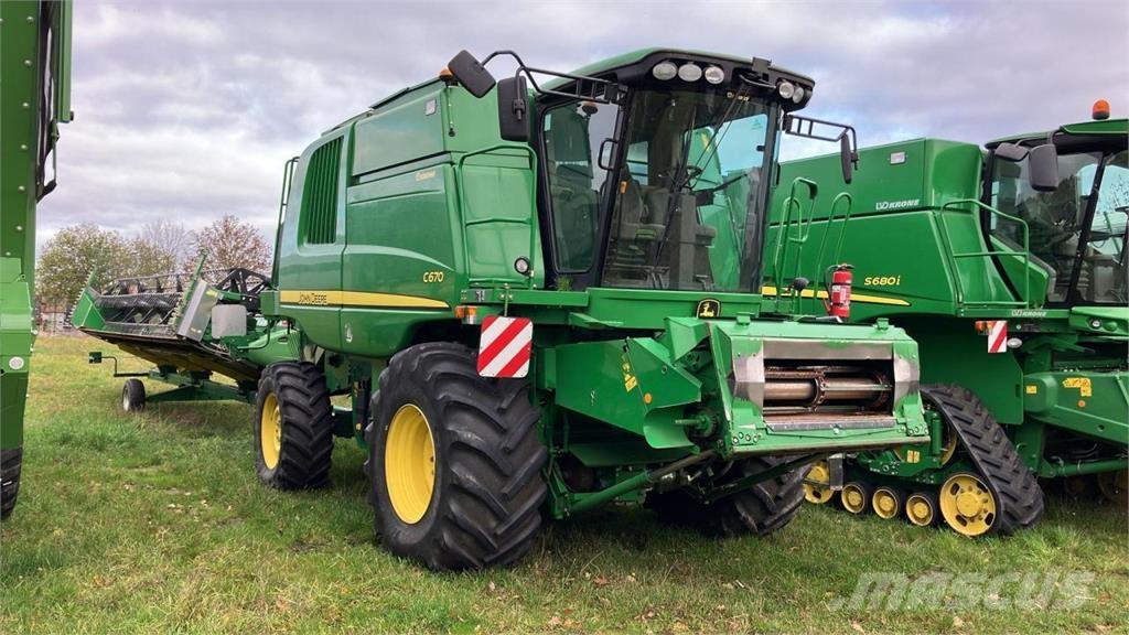 John Deere C 670 Kombájnok