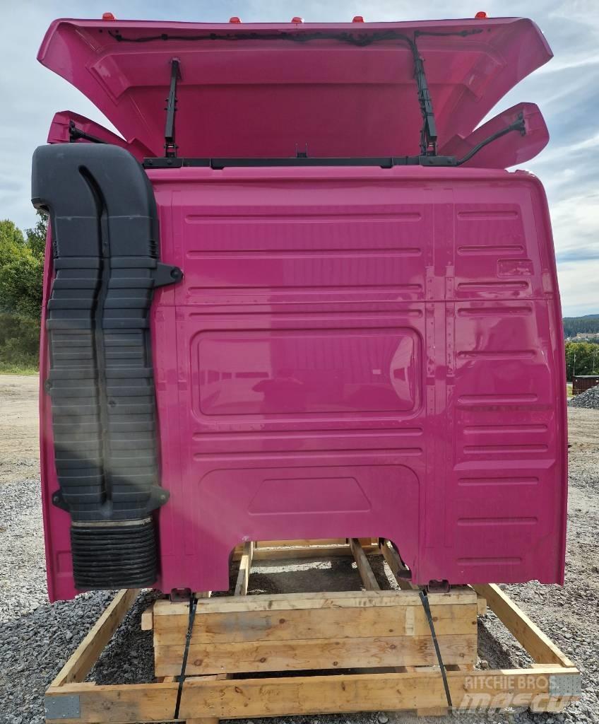 Volvo FM cabin L2H2 Vezetőfülke és belső tartozékok