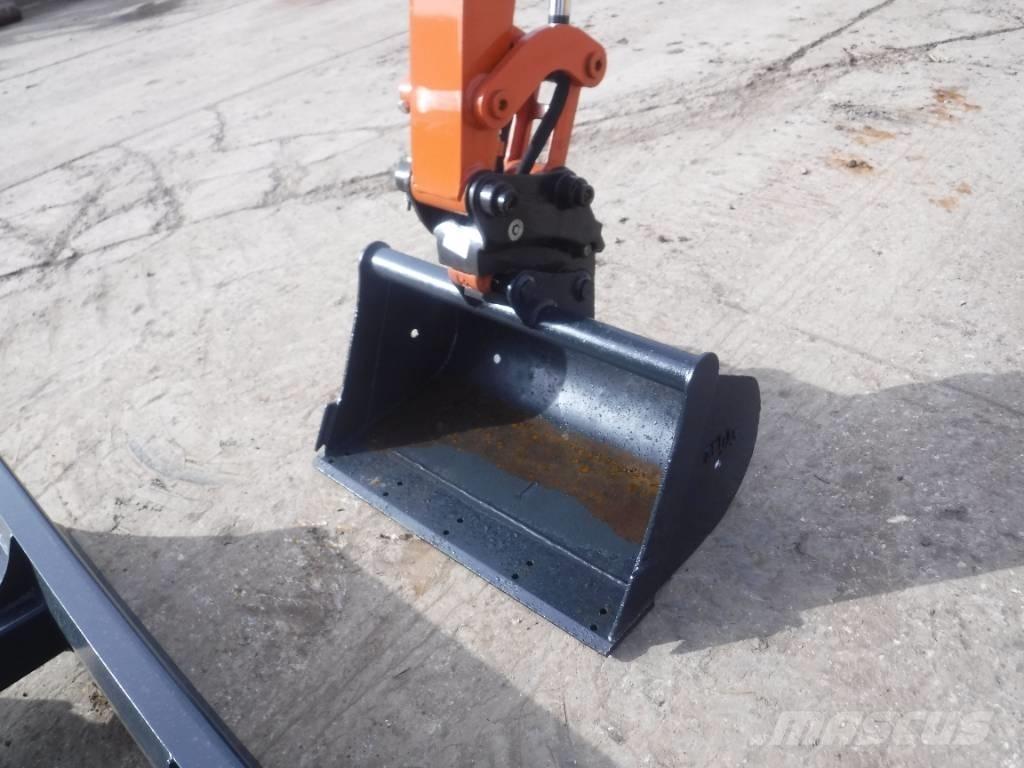 Hitachi ZX 33 U-6 Mini kotrók < 7t