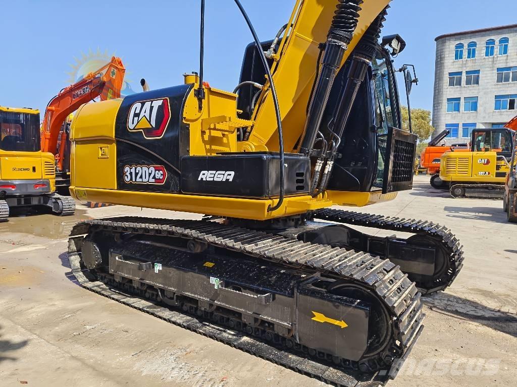 CAT 312D2GC Lánctalpas kotrók