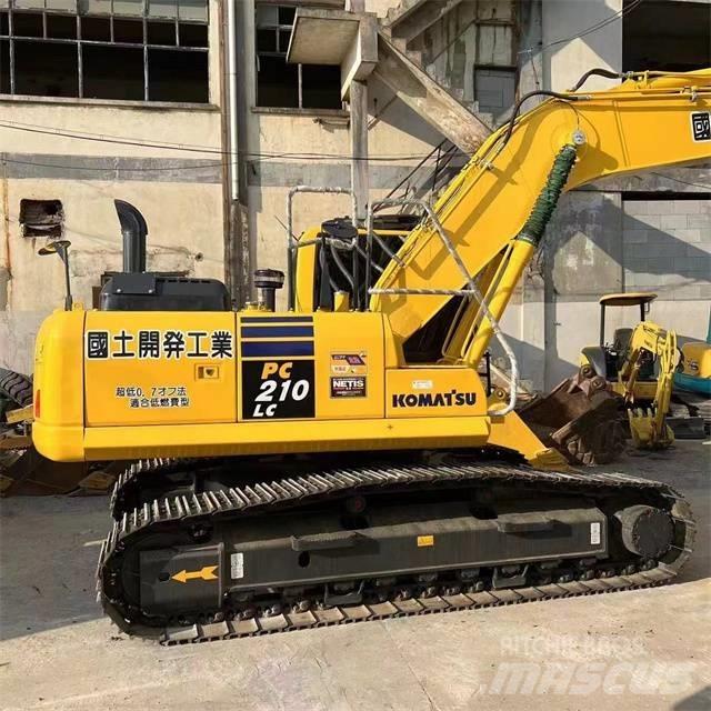 Komatsu PC 210-8 Lánctalpas kotrók