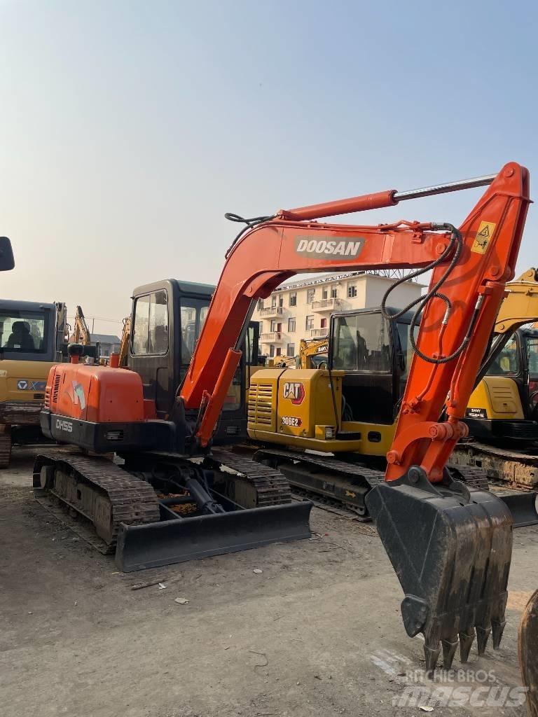 Doosan DH 55 Mini kotrók < 7t