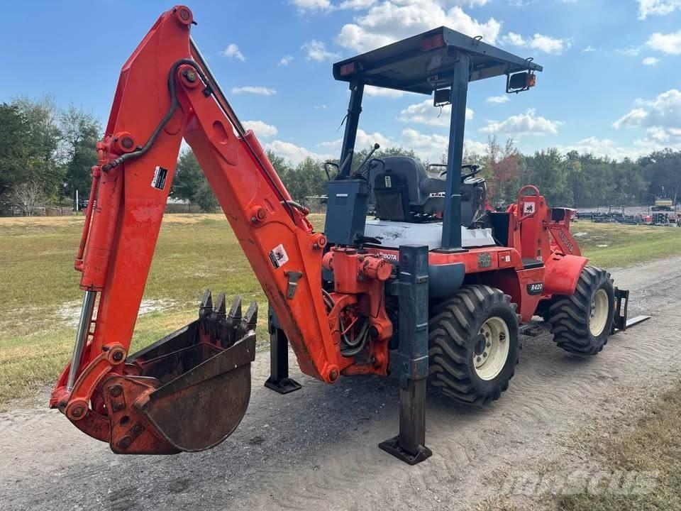 Kubota R 420 Gumikerekes homlokrakodók