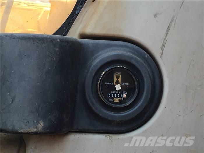 CAT 320 C L Lánctalpas kotrók