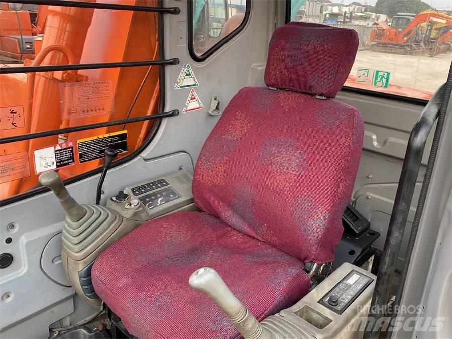 Hitachi EX60 Lánctalpas kotrók