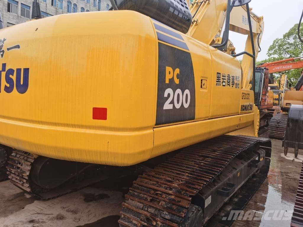 Komatsu PC 200-8 Lánctalpas kotrók