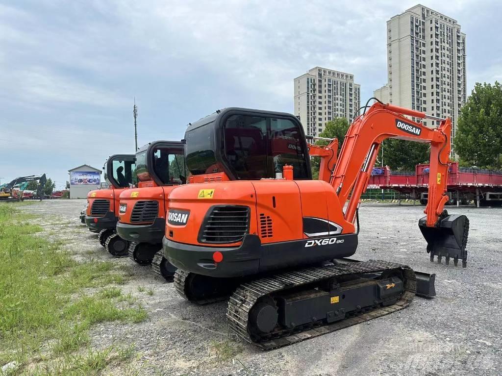 Doosan DX60-9 Mini kotrók < 7t
