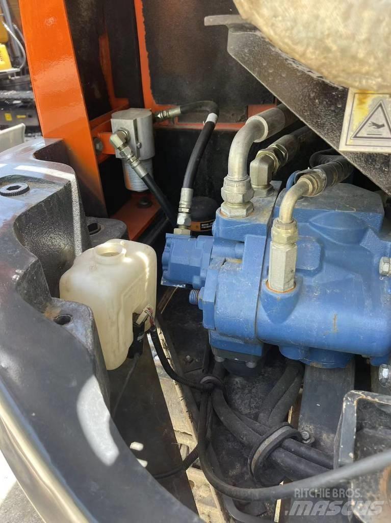 Doosan DX75 Mini kotrók < 7t