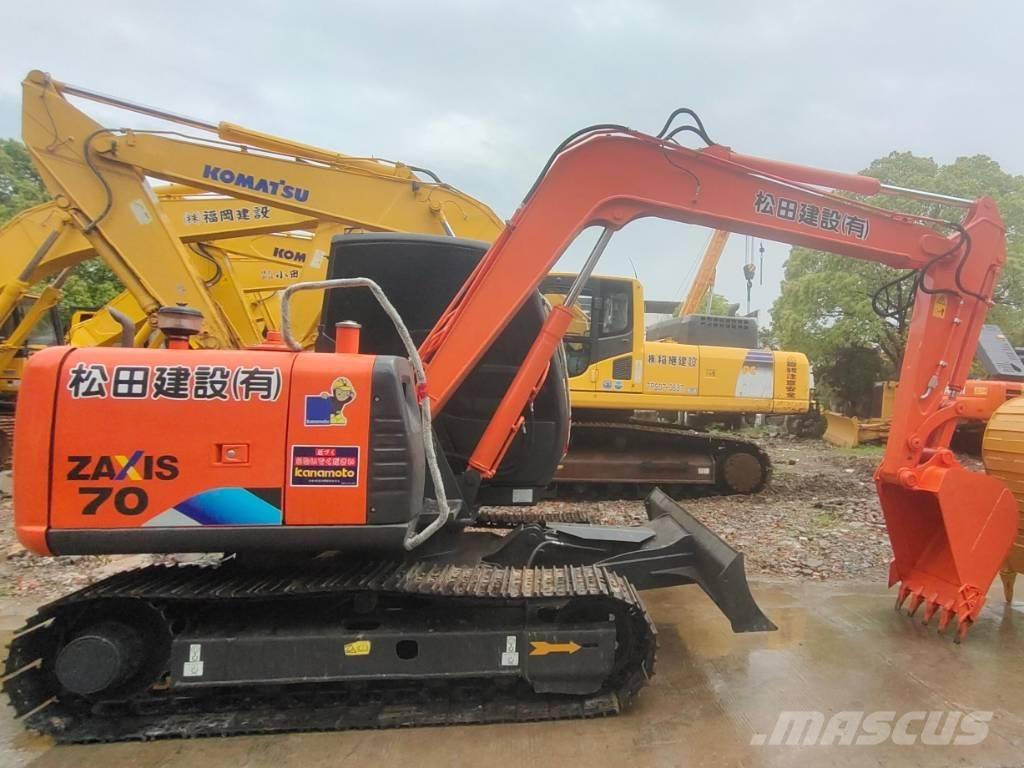 Hitachi ZX 70 Közepes (midi) kotrók 7 t - 12 t