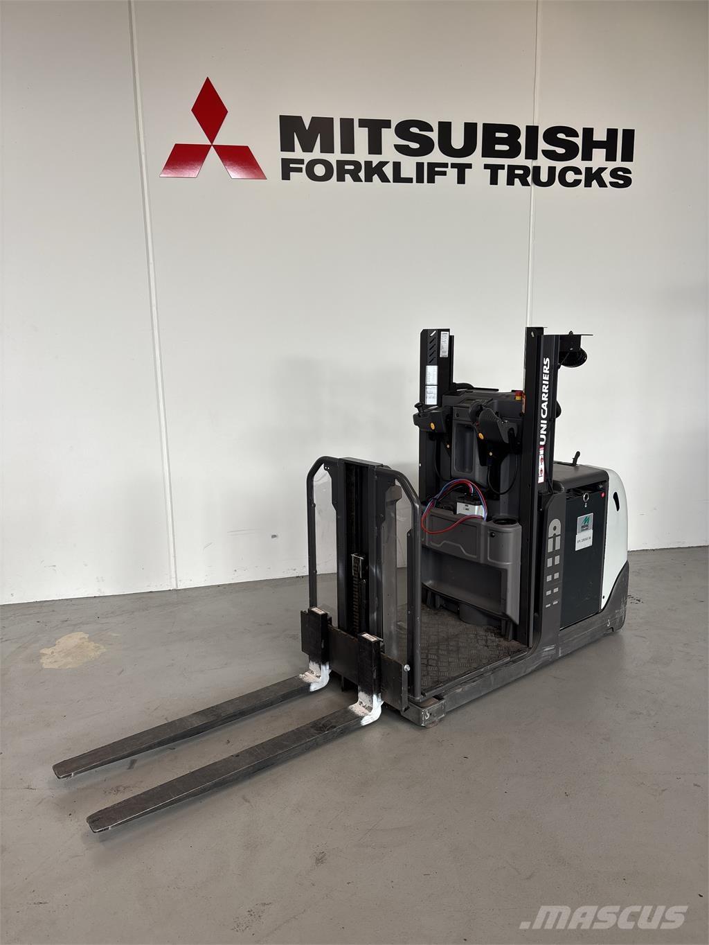 UniCarriers EPL100 Komissiózó alacsony emelésű targonca