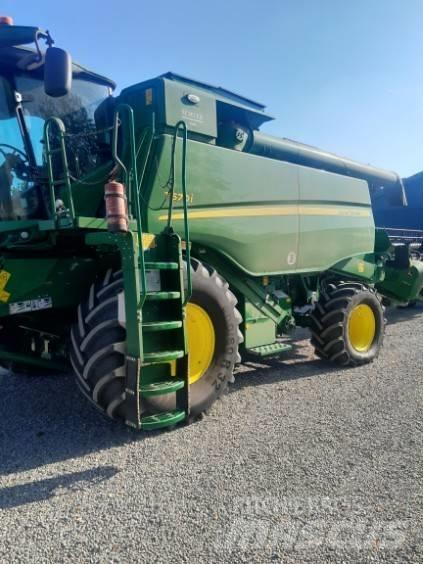 John Deere T 670 i Kombájnok