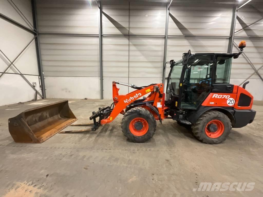 Kubota R 070 Gumikerekes homlokrakodók