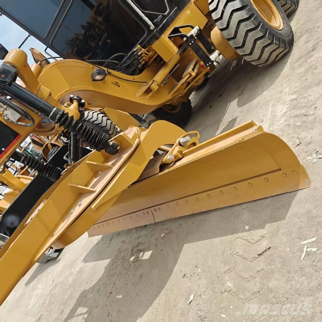 CAT 140 H Lánctalpas kotrók