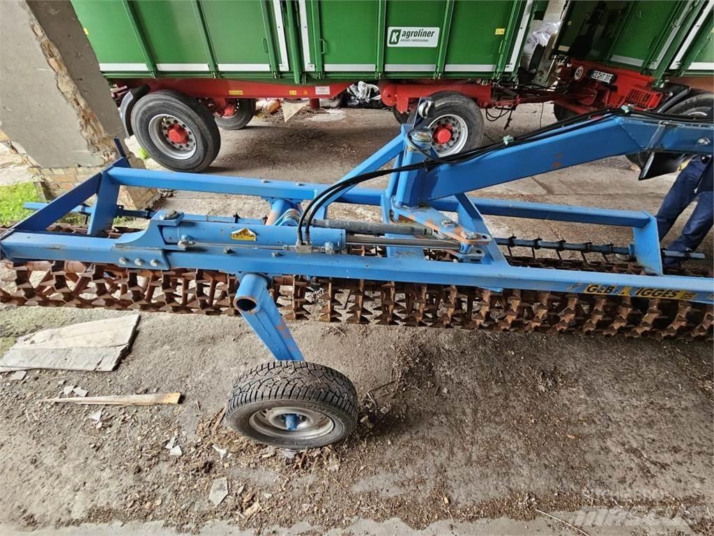 Kverneland PB 100 Váltvaforgató ekék