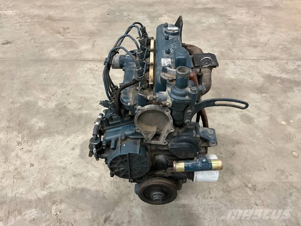 Kubota V 1305 Motorok